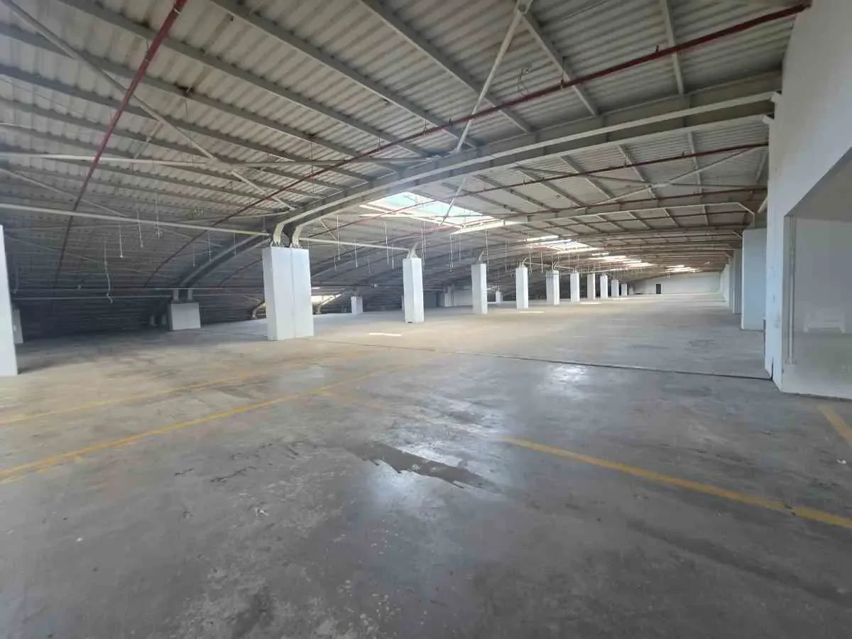 Sancaktepe’de geniş ve aydınlık depolama alanı